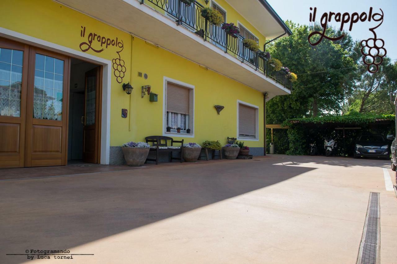 B&B Il Grappolo Foresteria Lombarda Sirmione Eksteriør billede